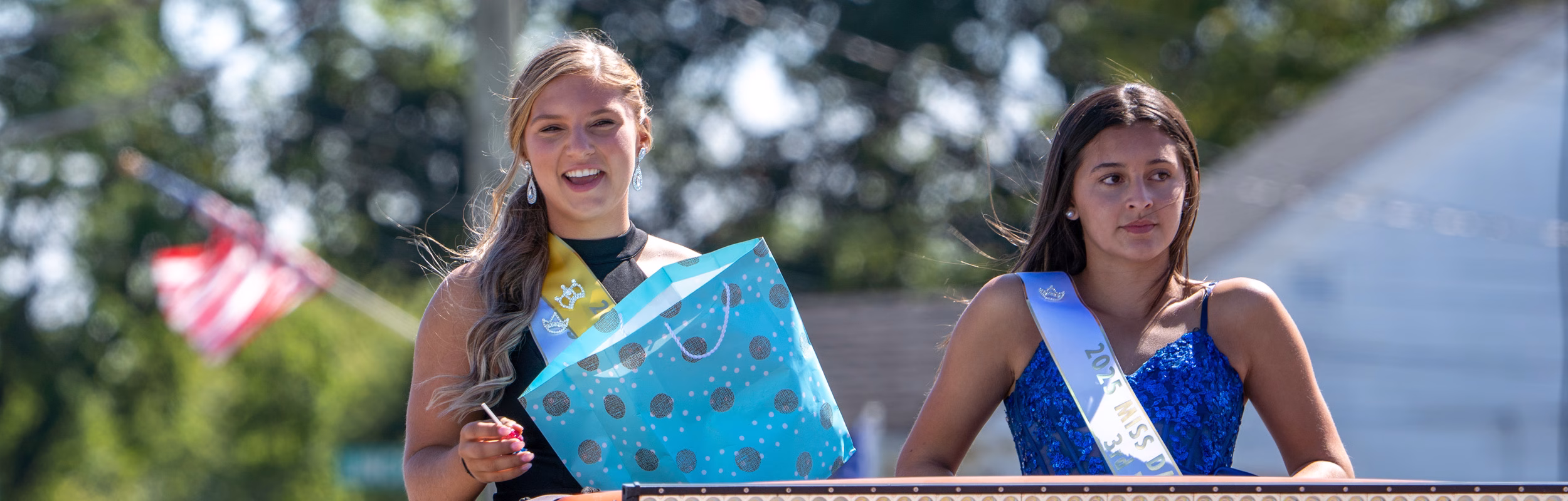 Beauty queens on parade at Dale Fall Fest
